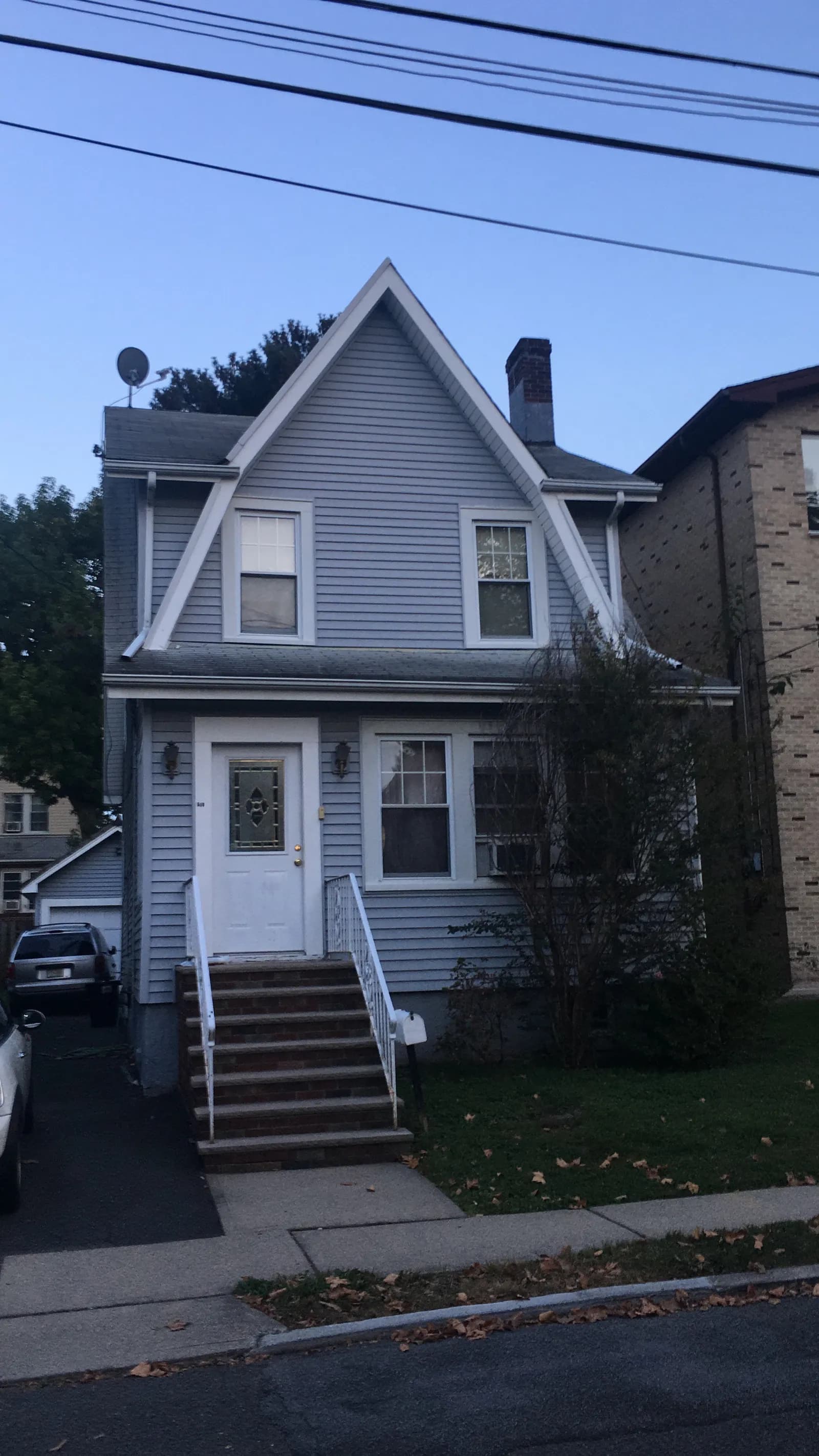 Oregon Avenue home before renovation — original facade