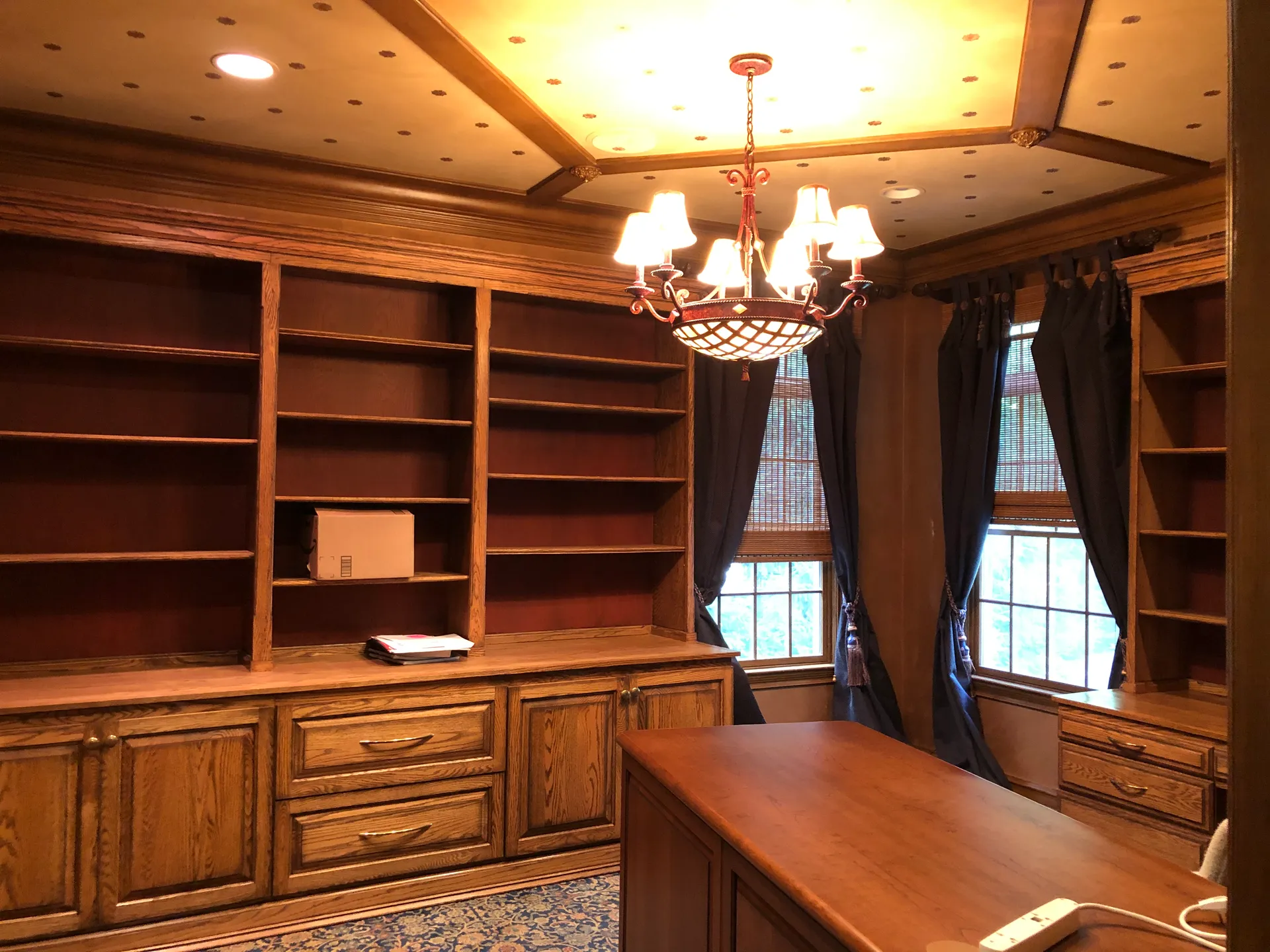 Home office before renovation